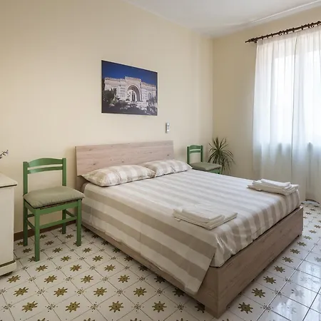 Nocleg ze śniadaniem Della 2*